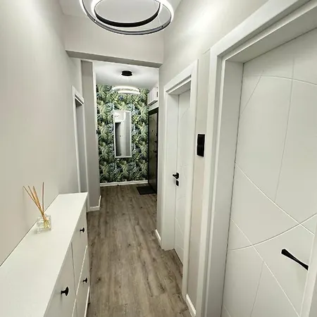 Cathedral Boutique * וארנה